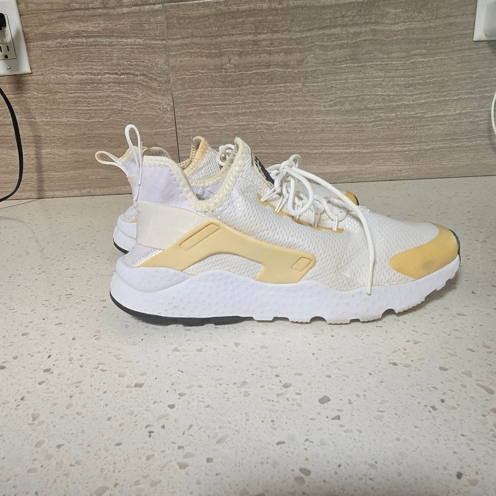 Nike Air Huarache Womans 7.5 Run Ultra White Pale Yellow Sneakers 819151-102 - Picture 5 of 9